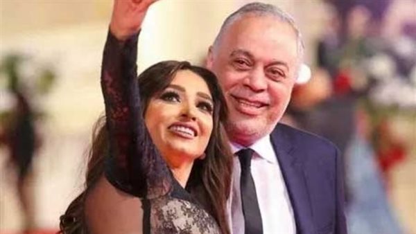 أشرف زكي وروجينا