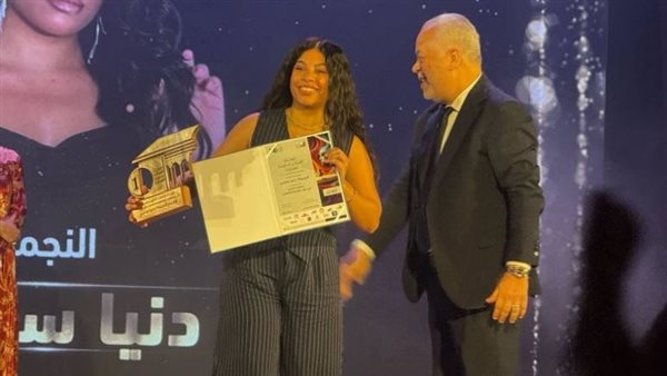 دنيا سامي وأشرف زكي