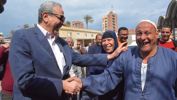 محافظ الغربية أثناء