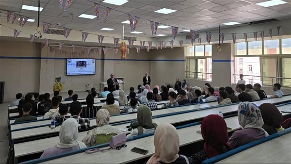 جانب من الورشة