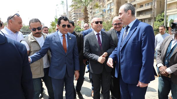 الدكتور إبراهيم صابر