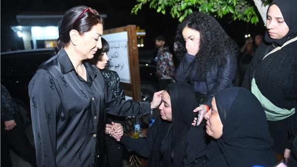 وفاء عامر في عزاء