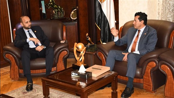 الدكتور أشرف صبحي