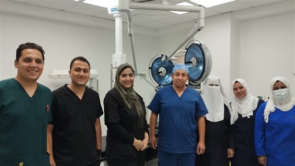 الفريق الطبي بمستشفى