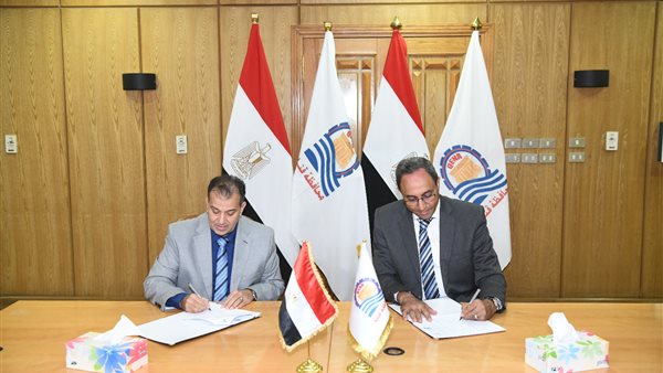 محافظ قنا ورئيس جامعة