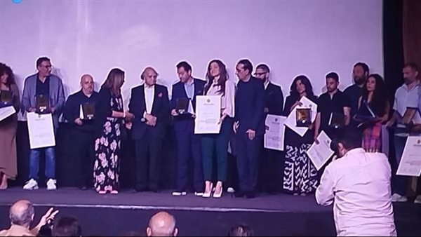 أولاد الفنان مصطفى