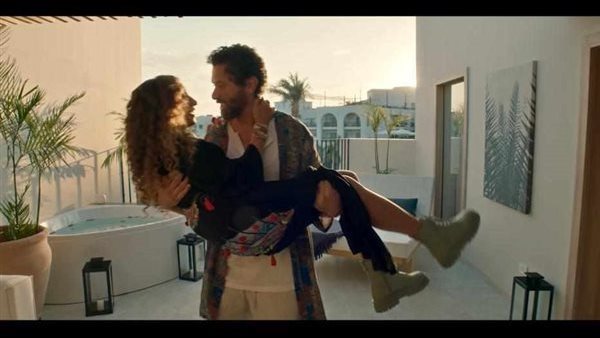 كريم عبد العزيز ودينا