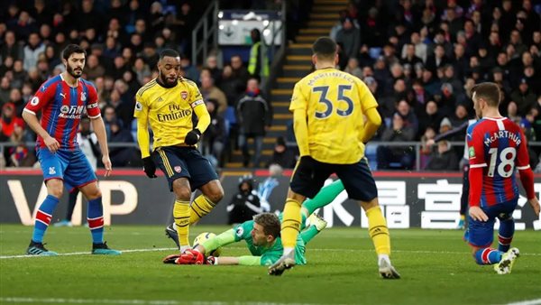 كريستال بالاس يفرض