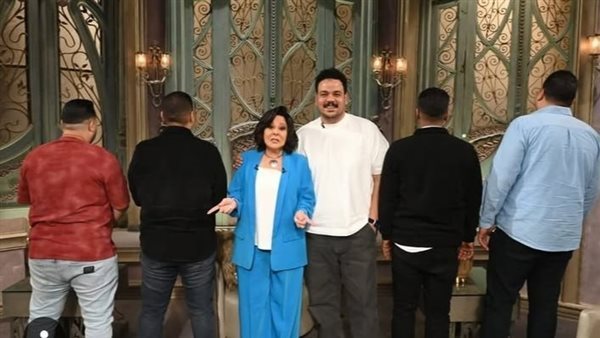 مصطفي غريب ضيف برنامج