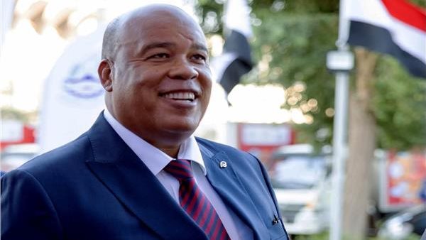  أيمن العشري