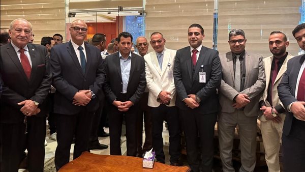 وزير الشباب والرياضة