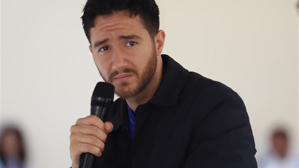 الفنان أحمد مالك