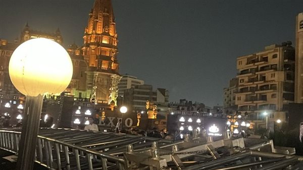 سقوط استاند حديد