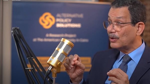  الدكتور أحمد درويش