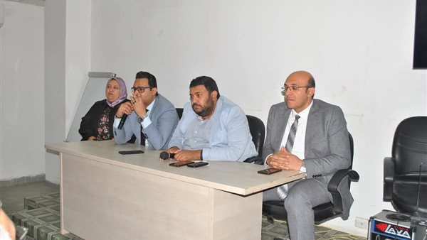 وفد وزارة الصحة برفقة