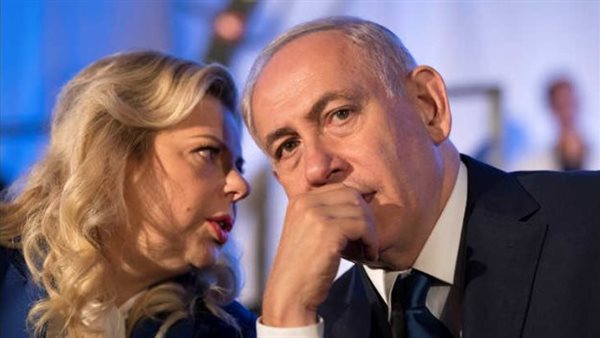 نتنياهو وزوجته 