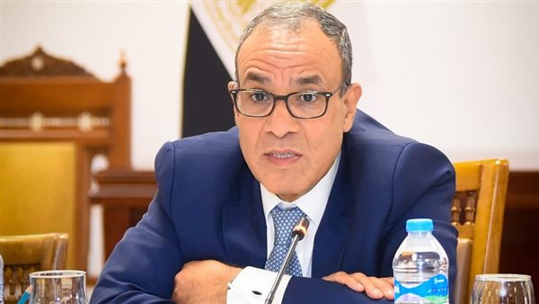  وزير الخارجية والهجرة