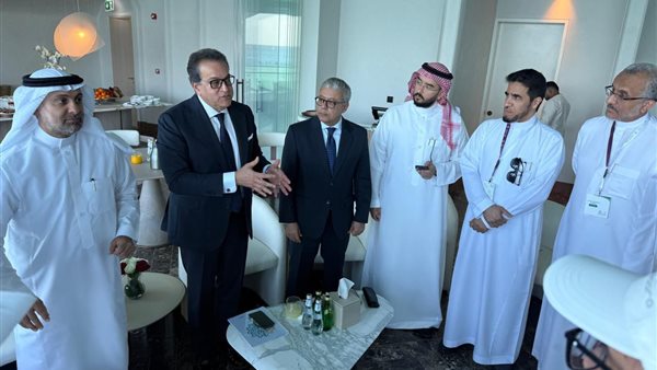 الدكتور خالد عبد