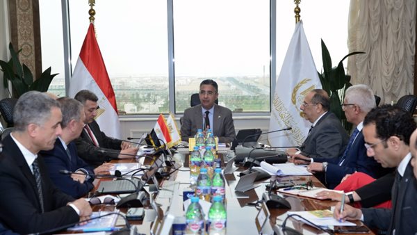 الدكتور شريف فاروق