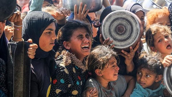 الأطفال والنساء في