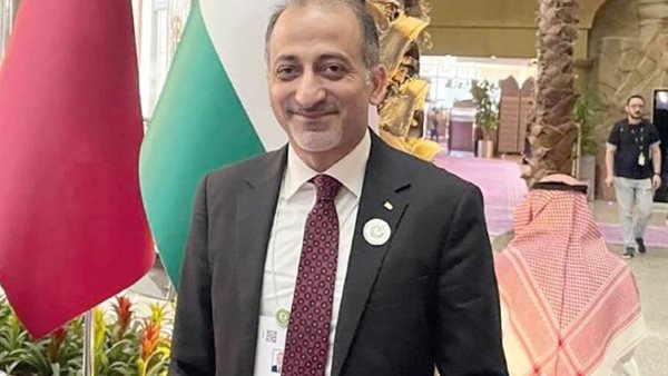  السفير مهند العكلوك