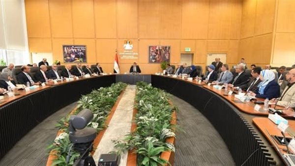 اجتماع وزير الإسكان