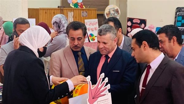 جانب من افتتاح المعرض