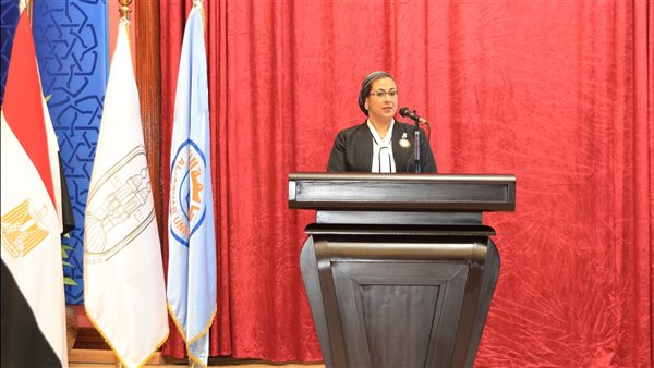 المستشارة أمل عمار