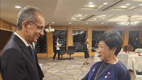 الدكتور عمرو طلعت