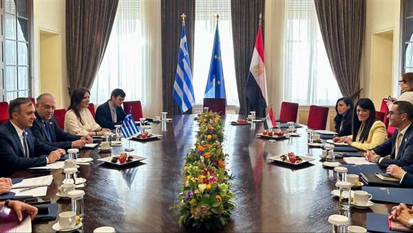 اجتماع وزيرة التخطيط