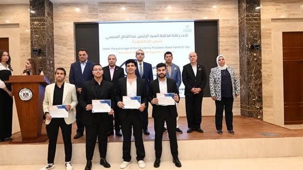 أشرف صبحي وزير الشباب