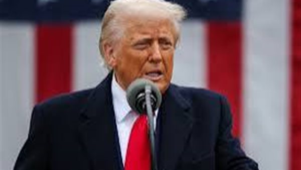 الرئيس الأمريكي دونالد