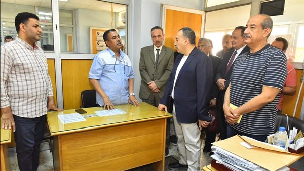 جولة المحافظ