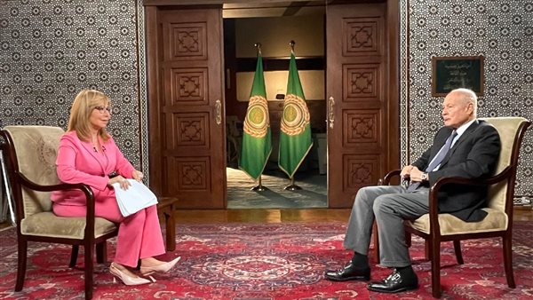 لقاء السفير أحمد