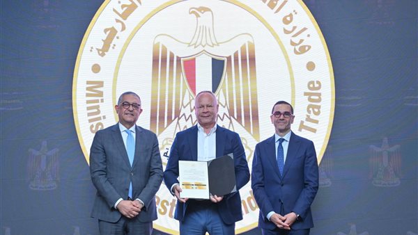 مراسم تسليم 6 رخص