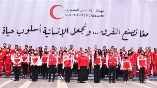 لقاء السيدة انتصار