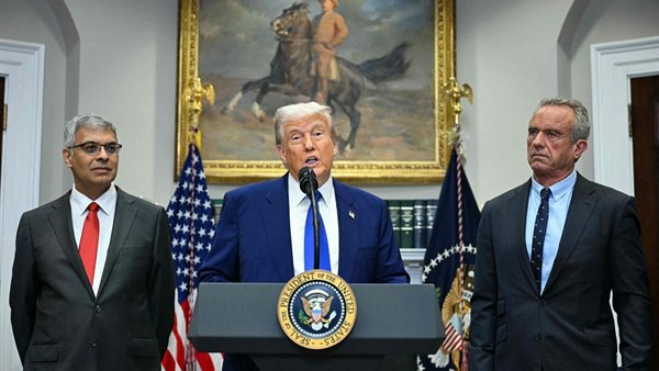 الرئيس الأمريكي دونالد