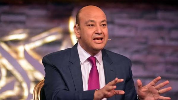  الإعلامي عمرو أديب