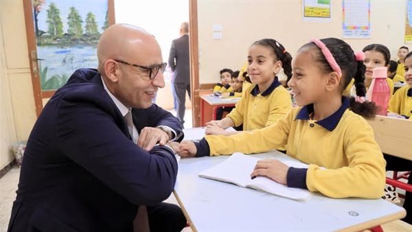 جولة وزير التربية