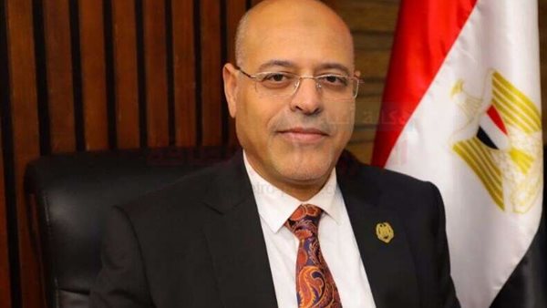  وزير العمل محمد