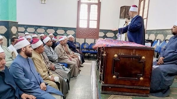 اجتماع مع الأئمة