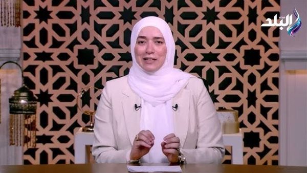 الدكتورة دينا أبو