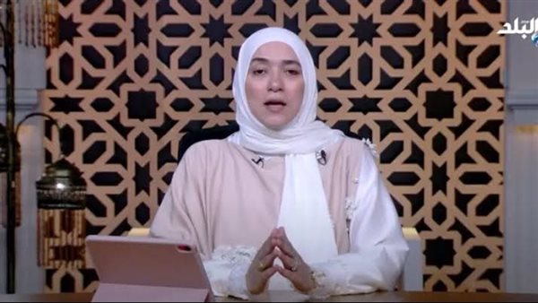  الدكتورة دينا أبو