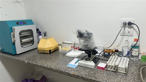 بعض العيادات 