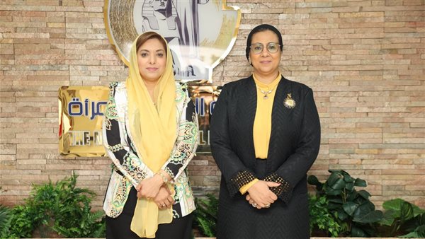 المستشارة أمل عمار