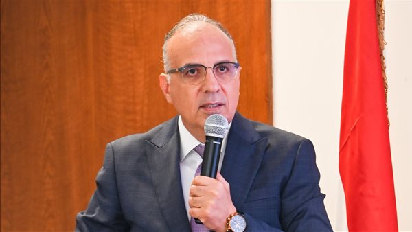 وزير الموارد المائية