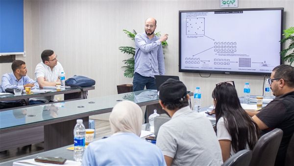 برنامجا تدريبيا