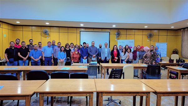 يوما علميا لشباب