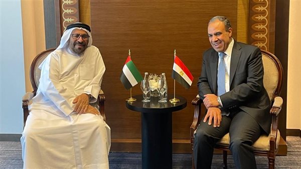 وزير الخارجية والهجرة