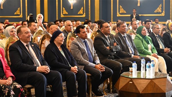 وزير الشباب والرياضة